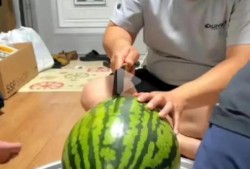 现场免费吃瓜,夏日狂欢盛宴来袭！